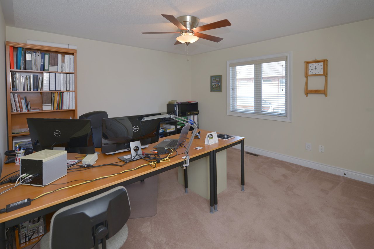 2316 Hall Manor Dr