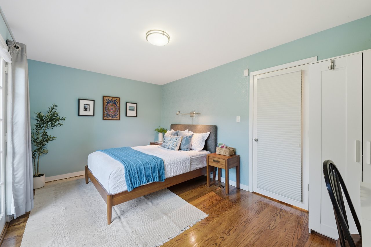 1429 W Huron Street