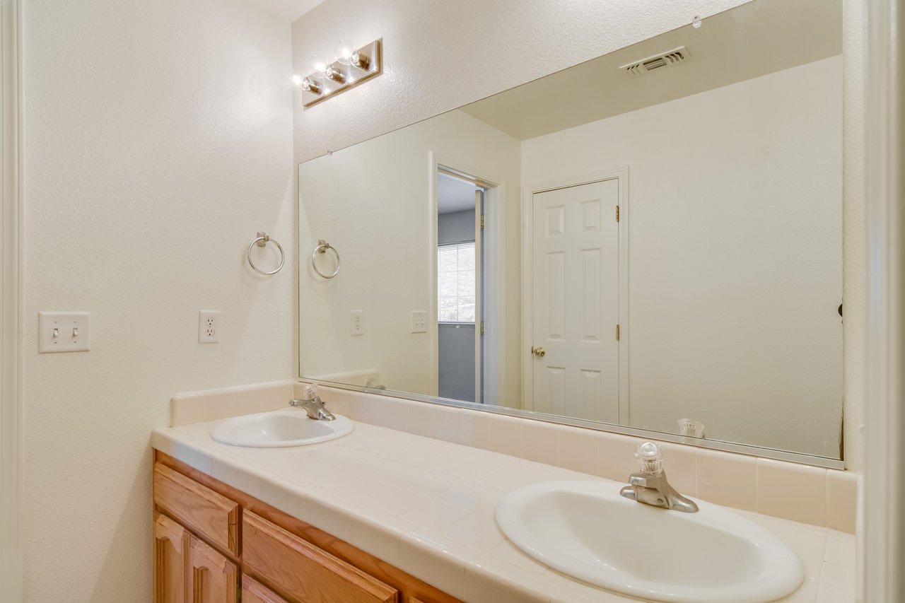 27557 Paradise Valley Lane Clovis California 93619