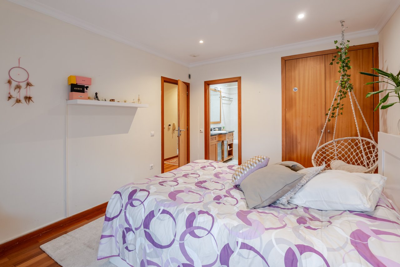 Luxury Four-bedroom Villa in Porto
