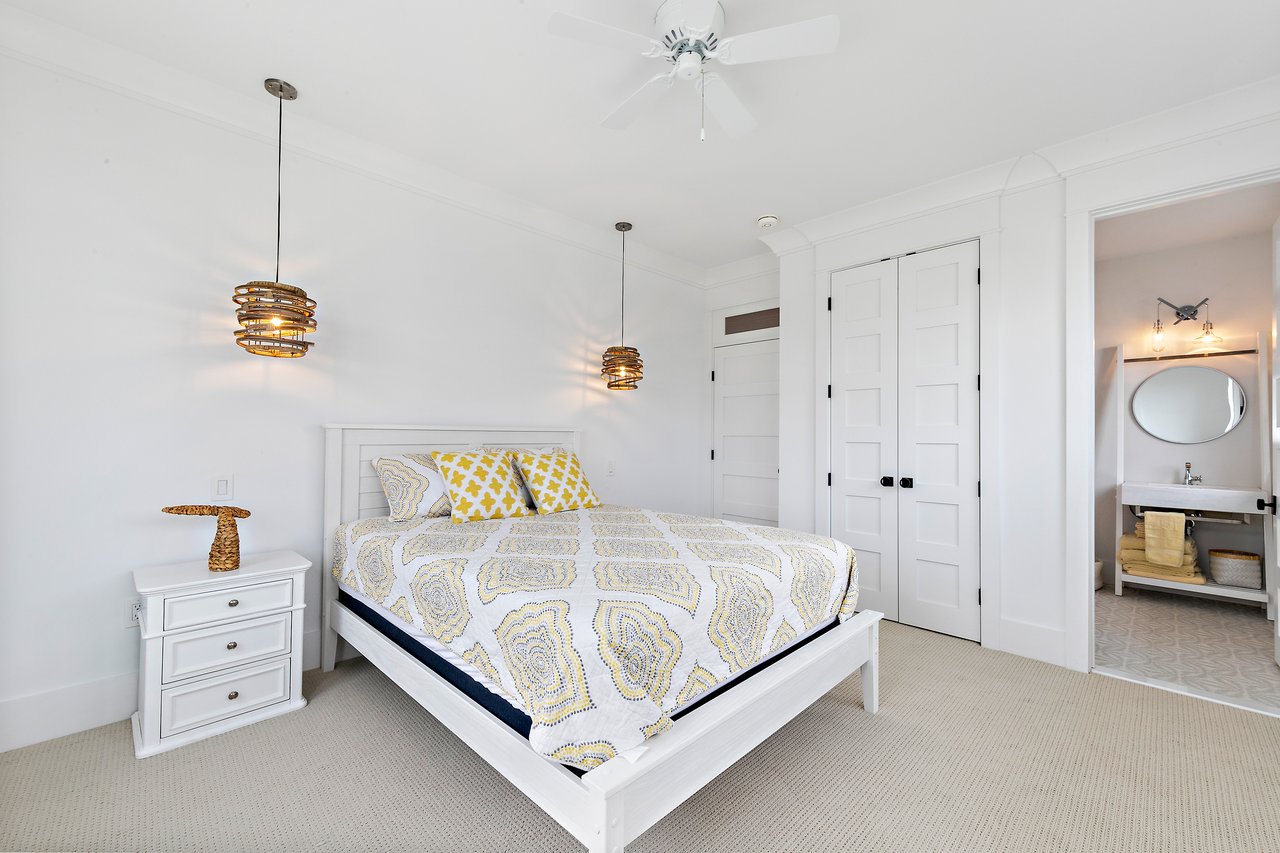 917 S Atlantic Avenue, Beach Haven