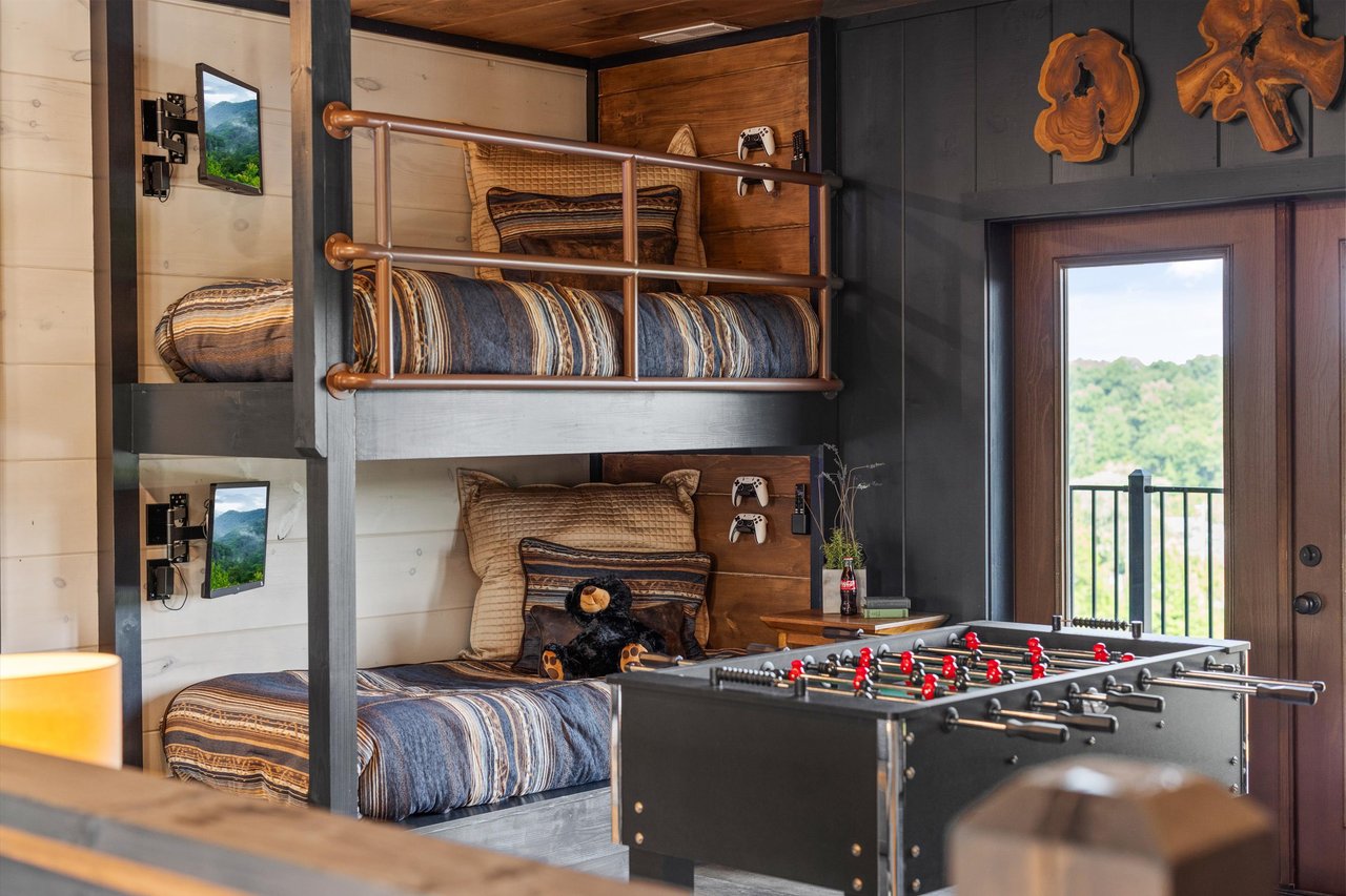 1362 Rambling Creek Way