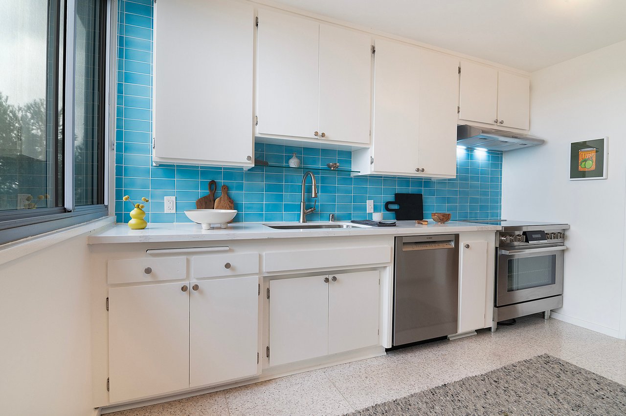 8701 Delgany Ave, #208