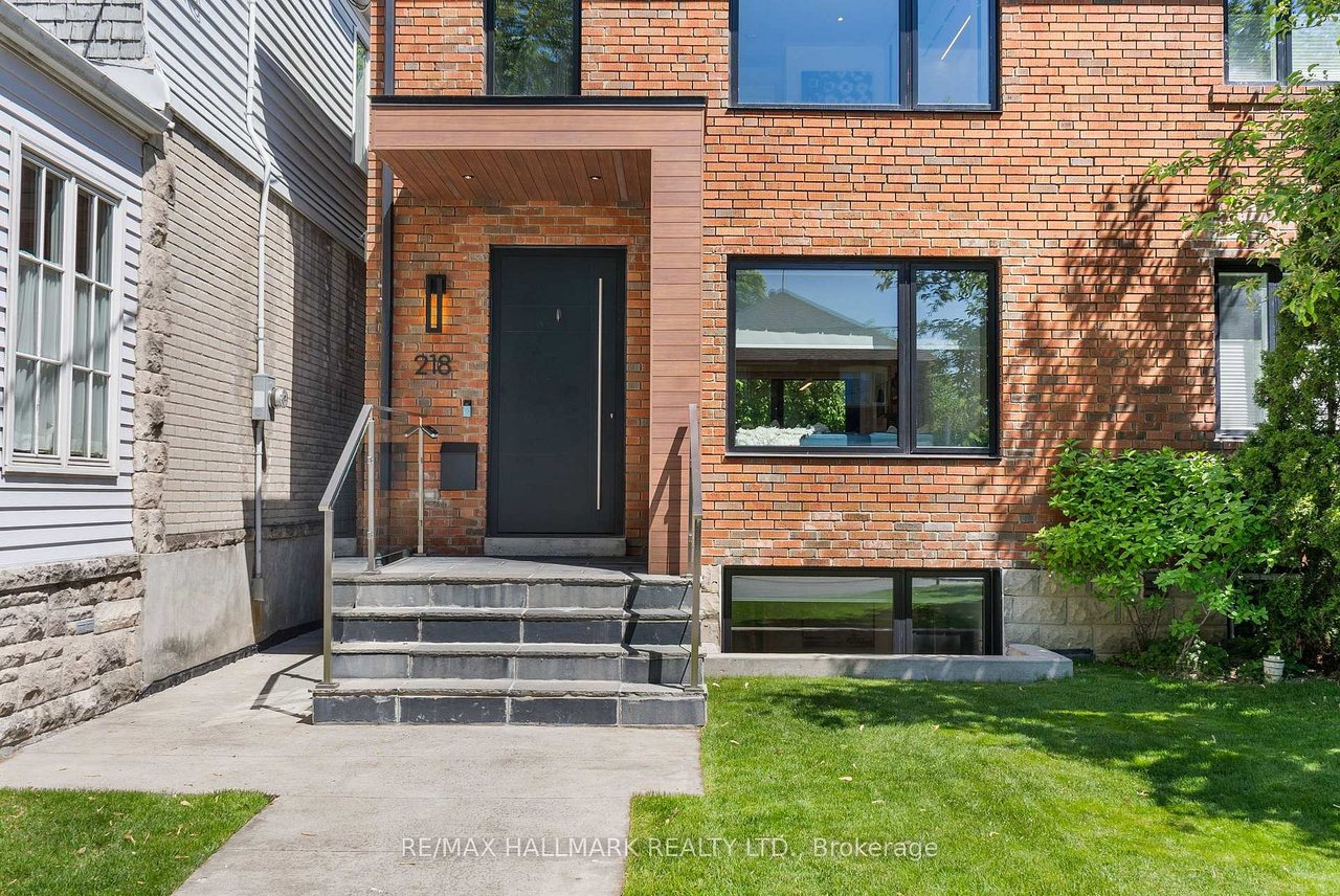 218 Woburn Avenue