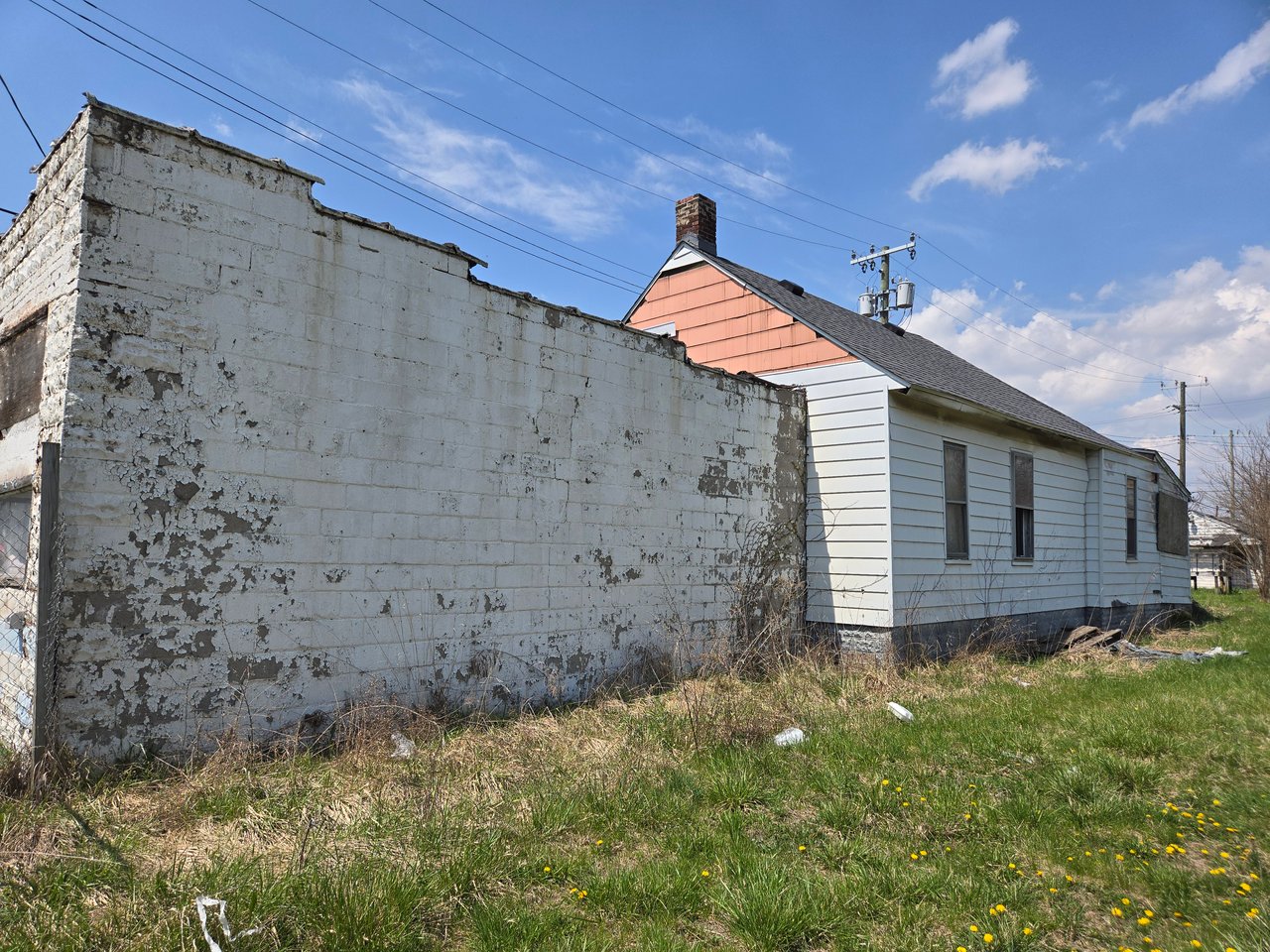 2629 E Palmer St