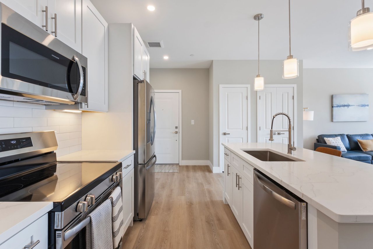 298 Main Street, 3G