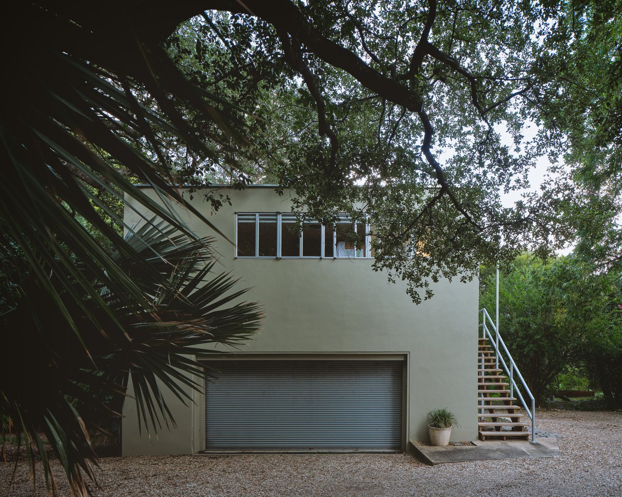 The Perch - Rare International style Architecture in Austin 