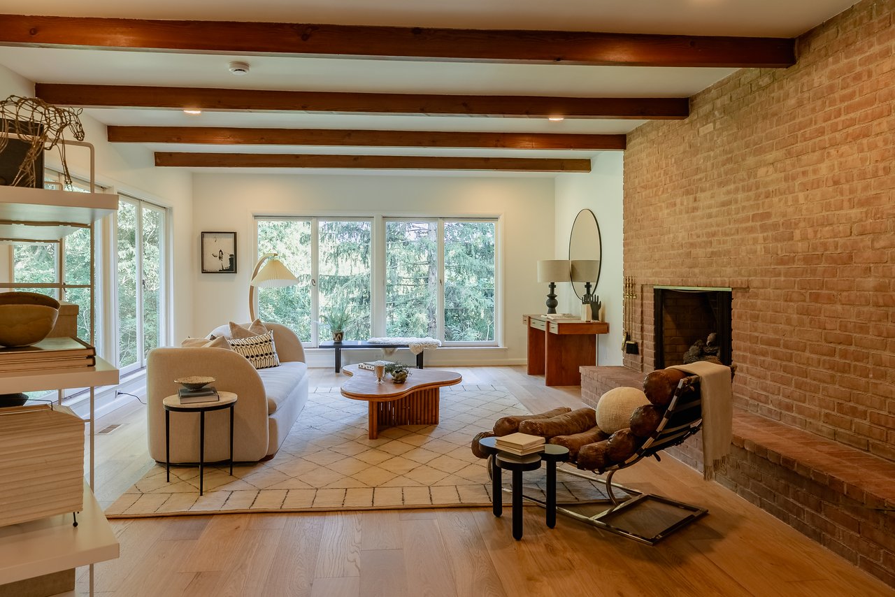 contact-form-background