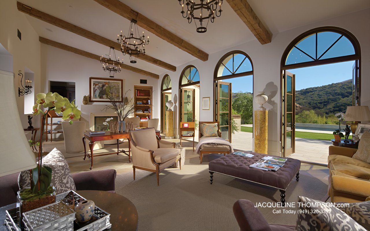Jacqueline Thompson of Surterre Properties Closes Luxury Shady Canyon Sale