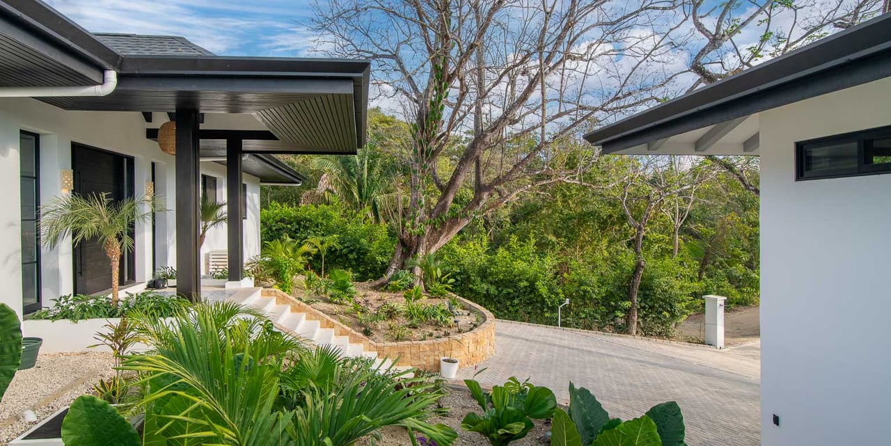 Villa Frangipani / Playa Hermosa, Santiago, Santa Teresa