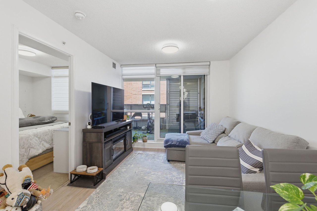 800 Lawrence Ave W Unit 304