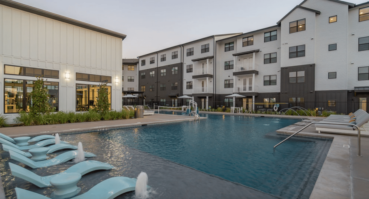 6 Weeks Free & $5,000 Gift Card!