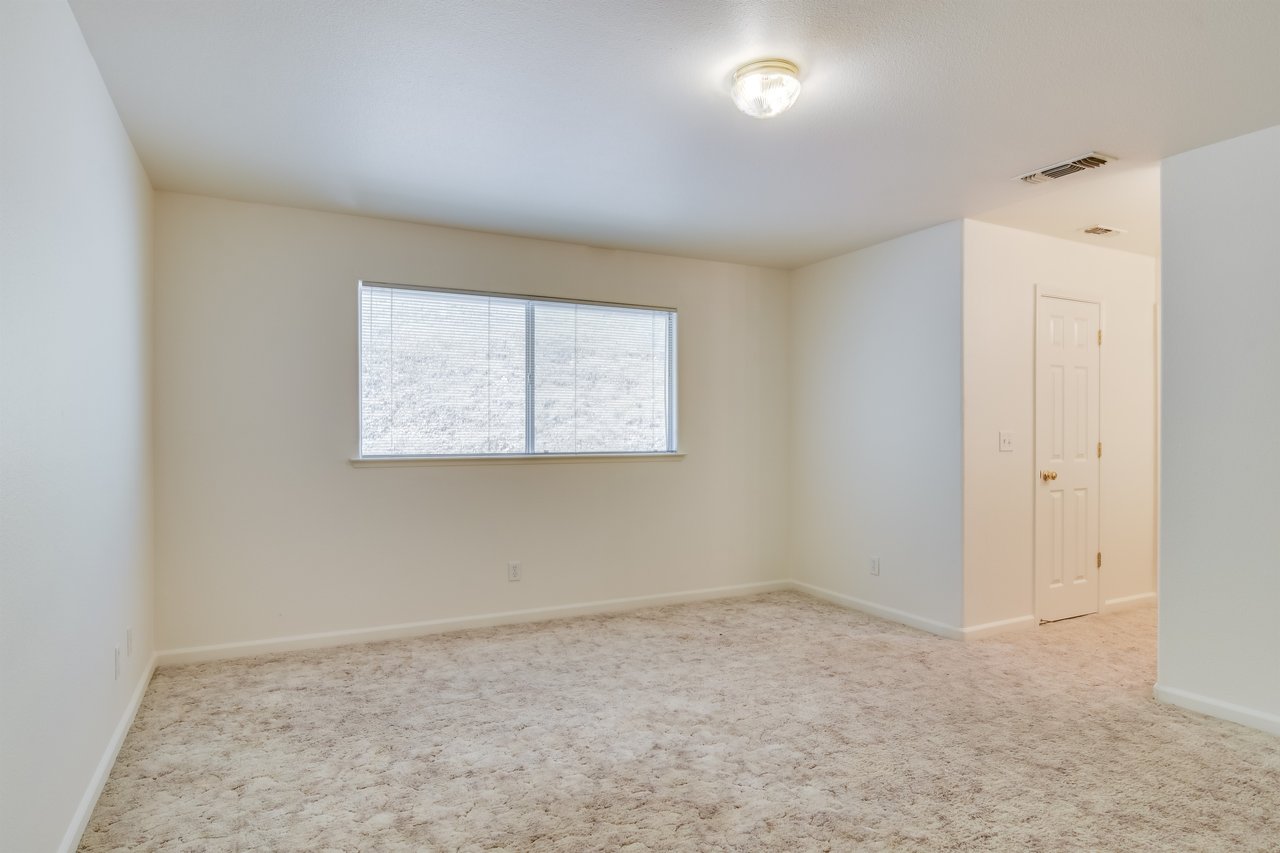 27557 Paradise Valley Lane Clovis California 93619