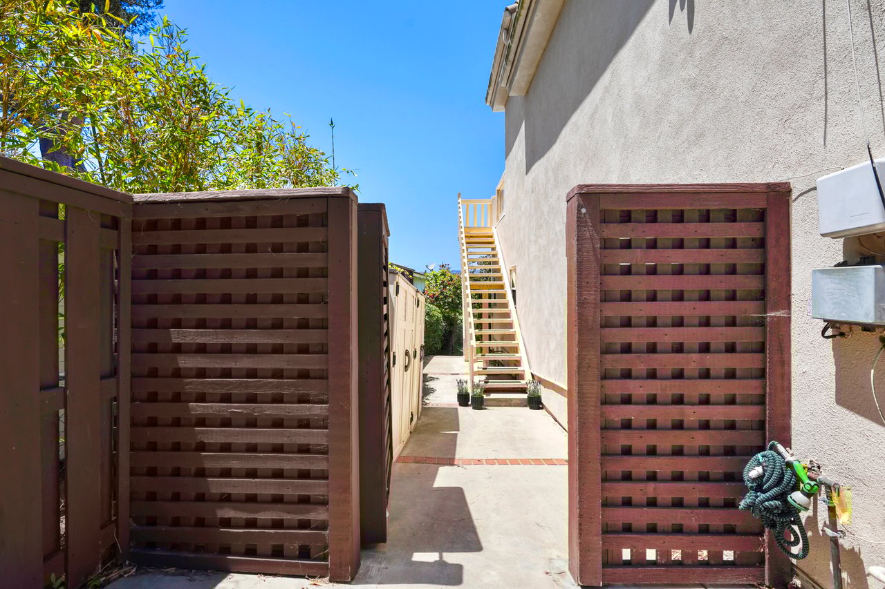 Malibu Guest House For Lease