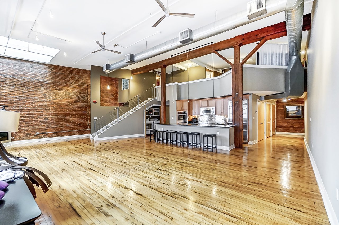 26 E 6th St. (3 units available.) #702, #802 #803