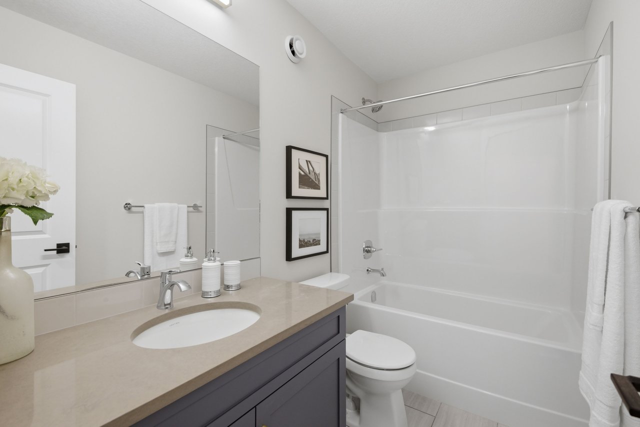 151 Belvedere Crescent SE