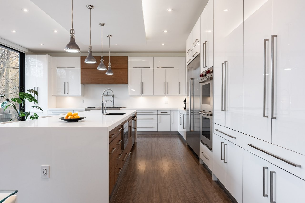 Modern & Contemporary Masterpiece