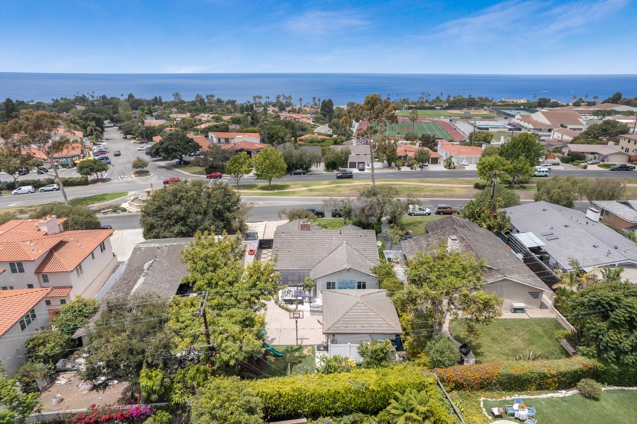 2116 Palos Verdes Drive W