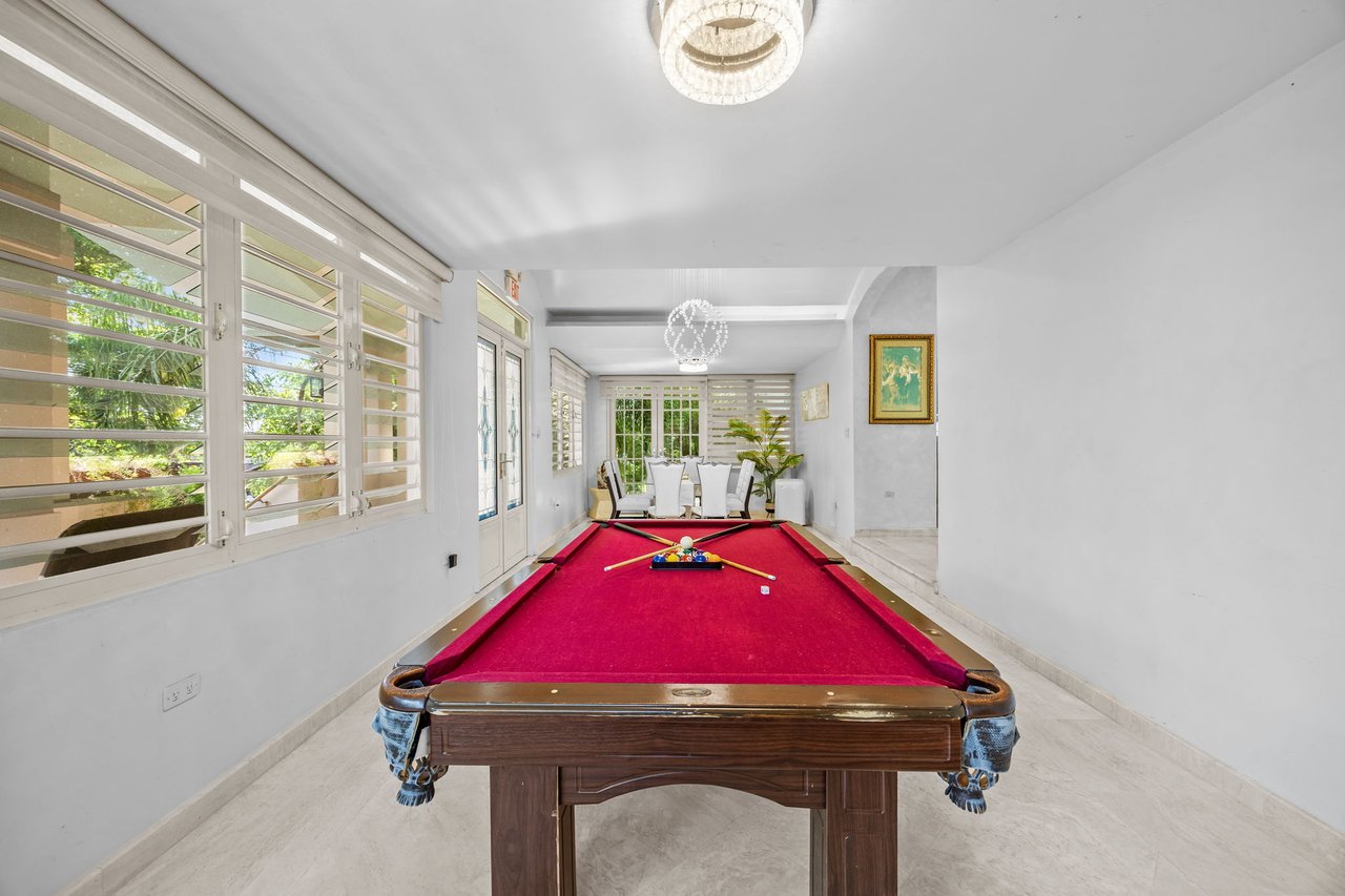 Luxury Income-Producing Estate | Carolina, Puerto Rico