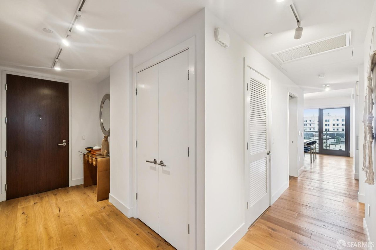 1450 Franklin Street # 902