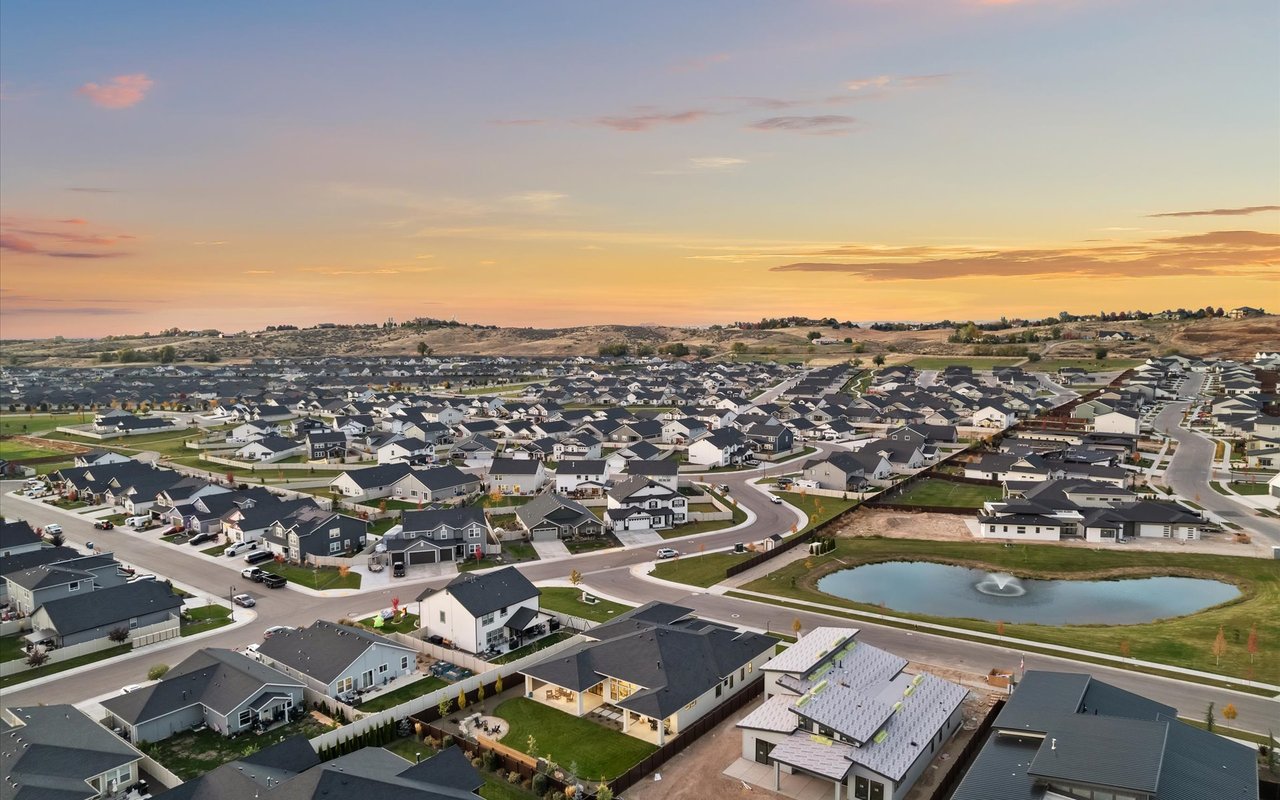 Modern Prairie Style Home in Serene Star, Idaho