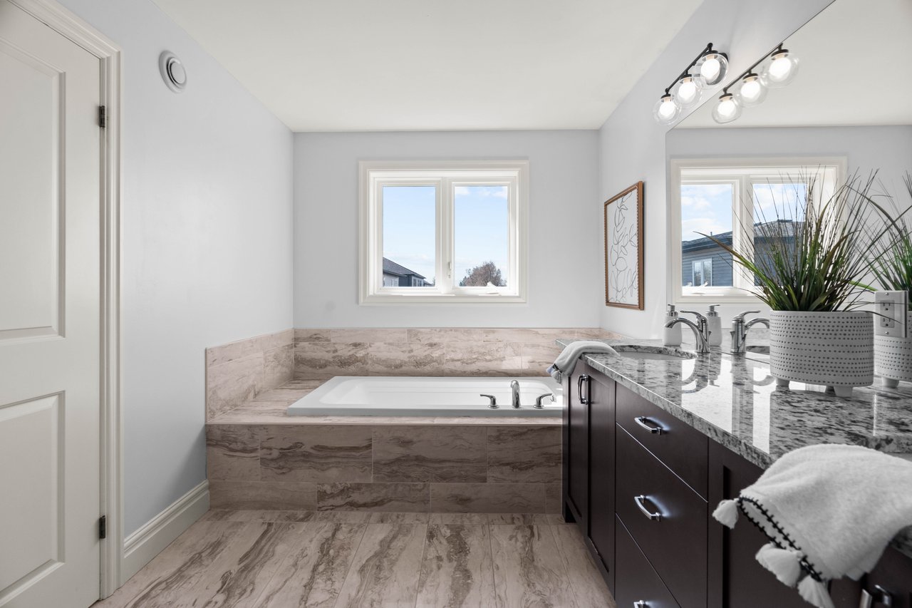 1537 Blackwell Blvd, London North