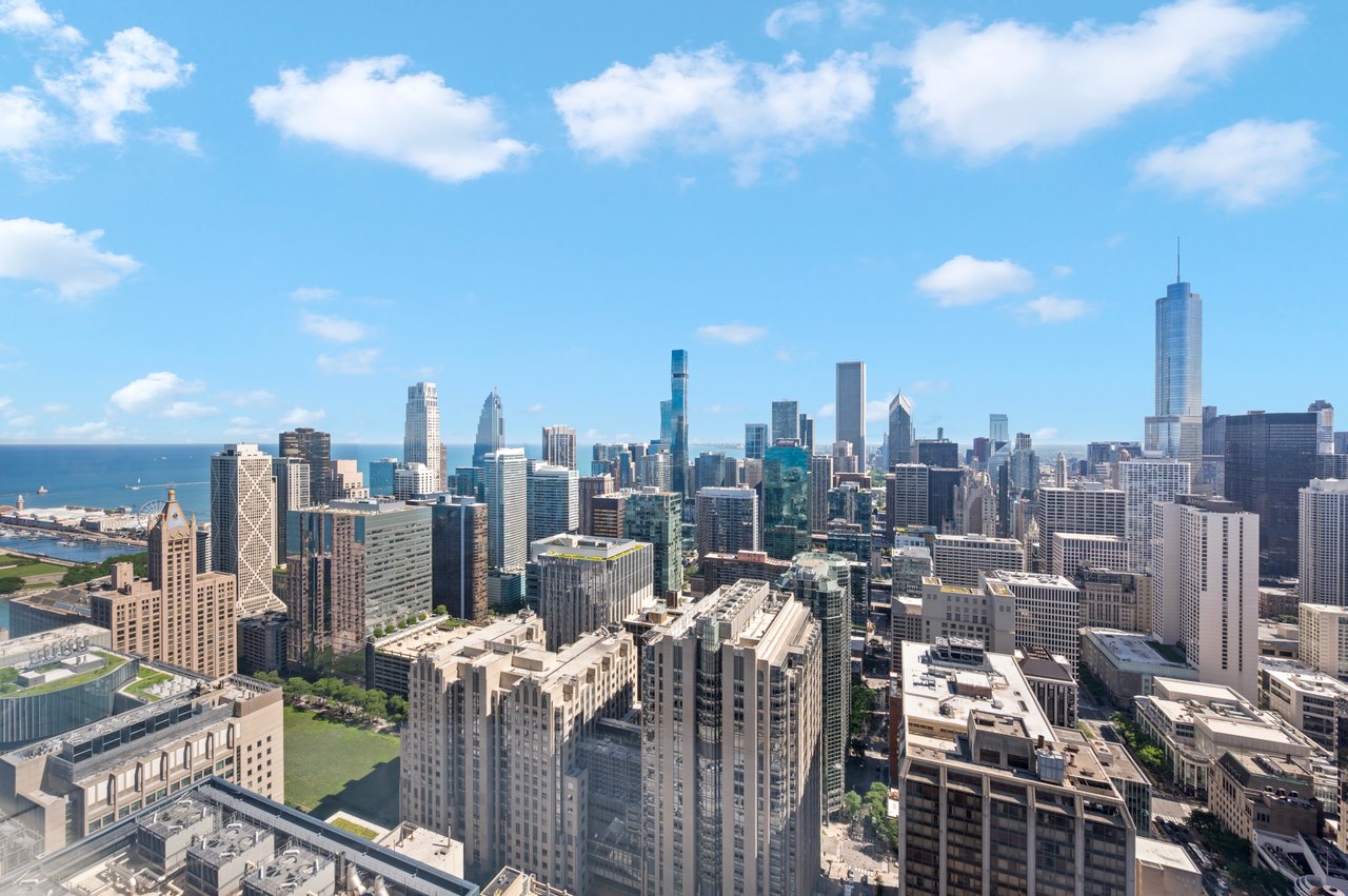 161 East Chicago Ave 50B