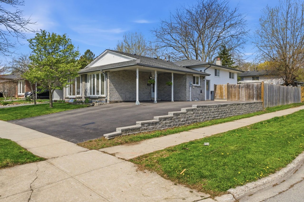 2362 Greenbank Tr