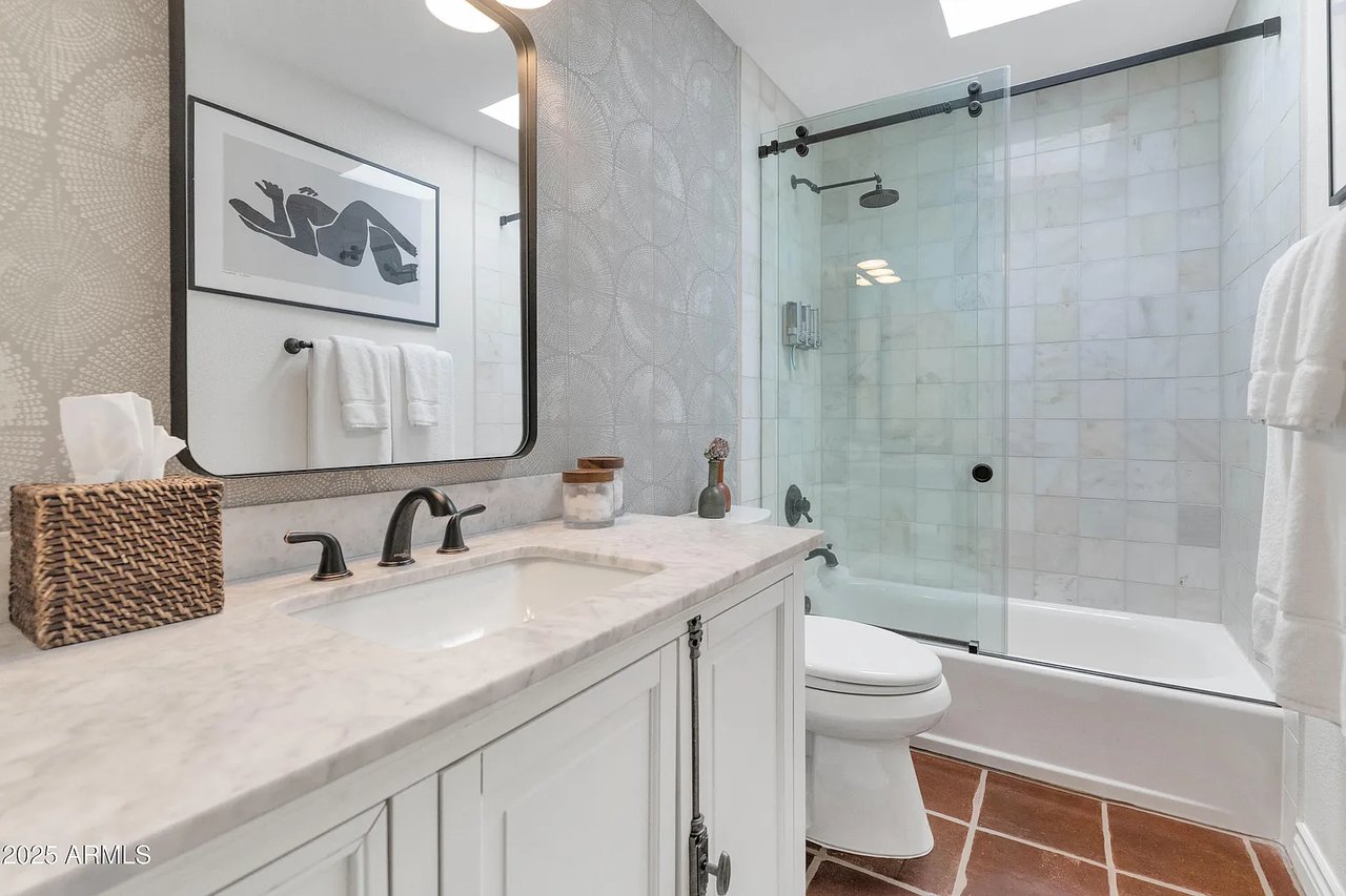 8007 E Del Rubi Dr