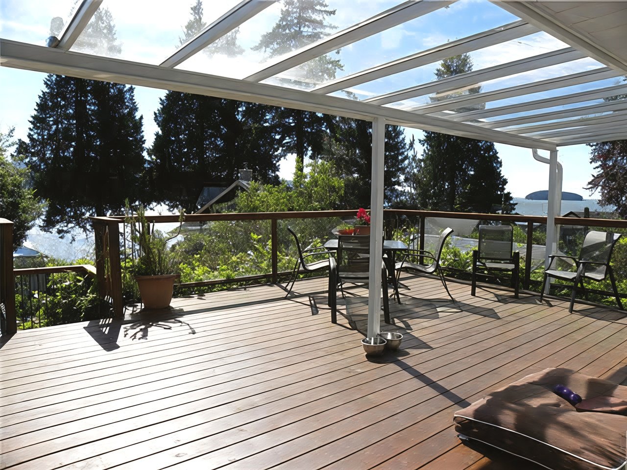 707 Gower Pt Rd