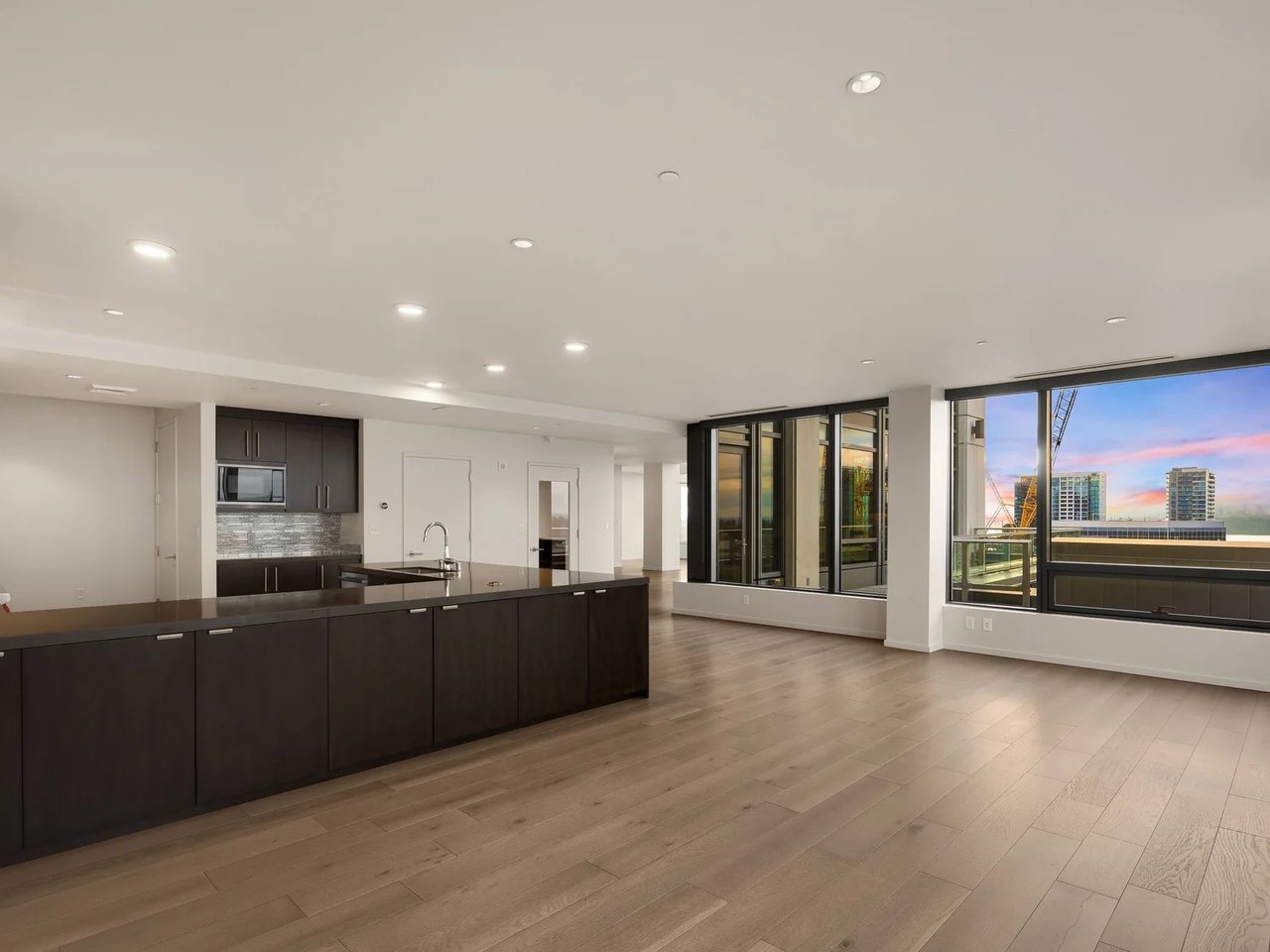 688 110th Ave NE #N3103