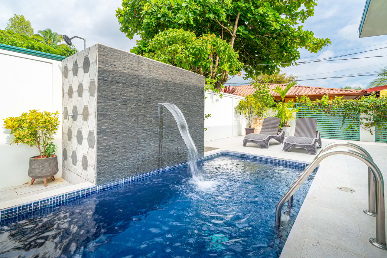 3 Bed Main Home with Two Rental Villas, Walk to Beach in Uvita! Fantastic Location!