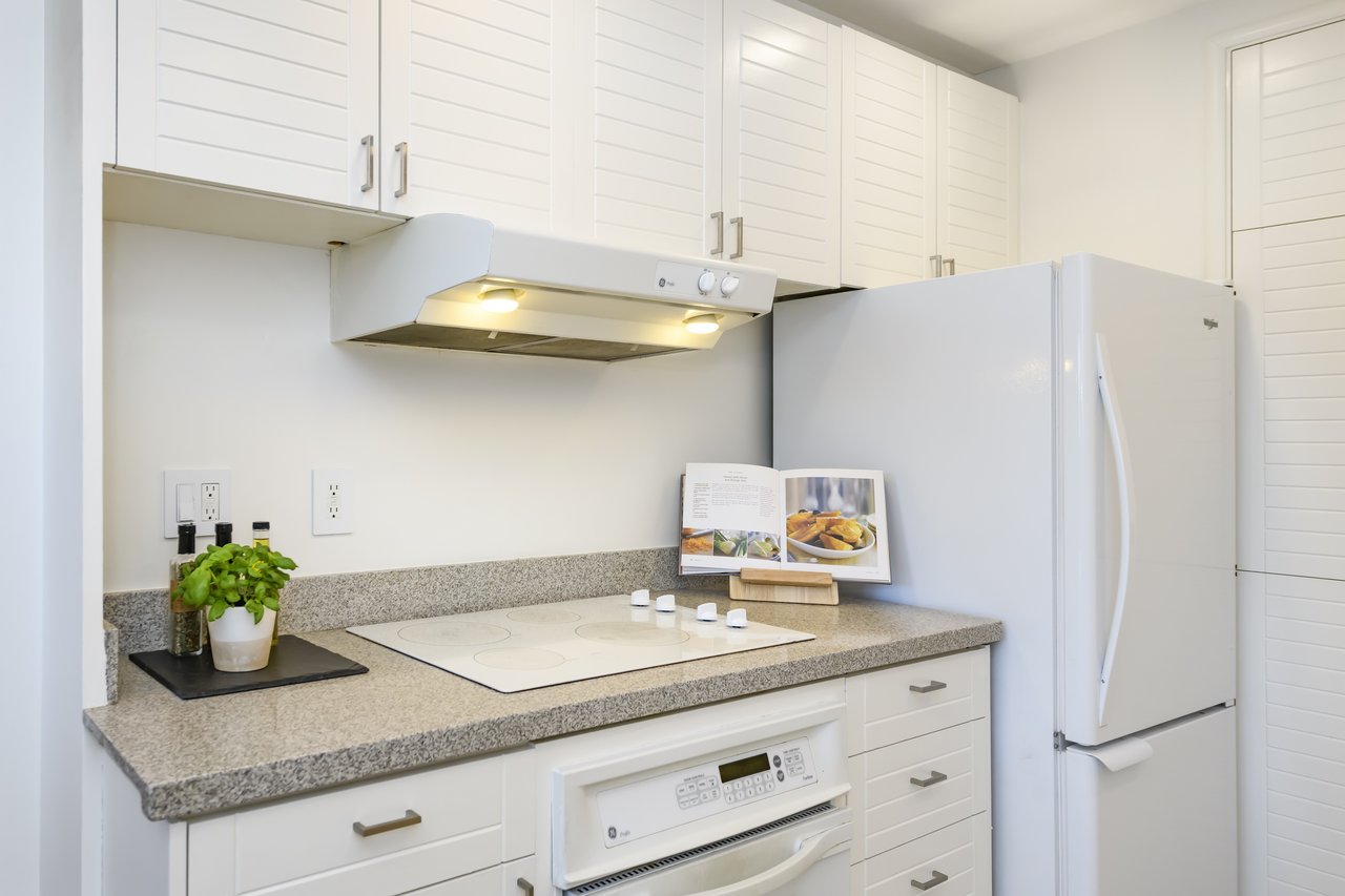 Charming Condo Offering Country Club Appeal