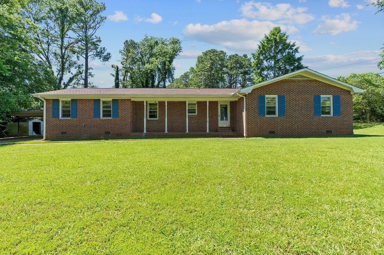 4 Bedrooms!! MADISON CITY SCHOOLS!!!