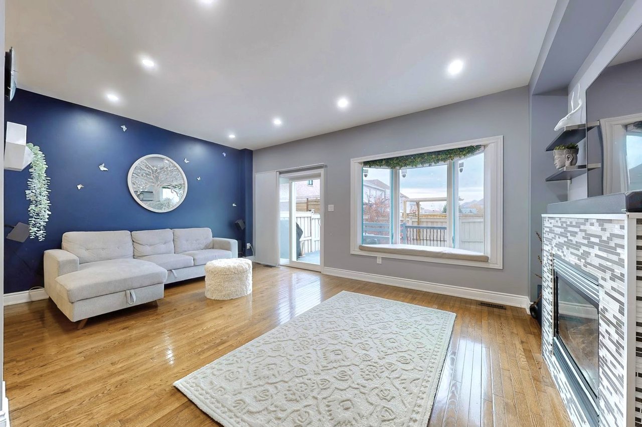 727 Vellore Park Avenue