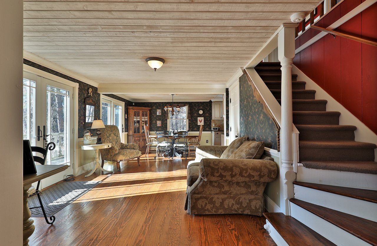 71 South Hill Crossroad