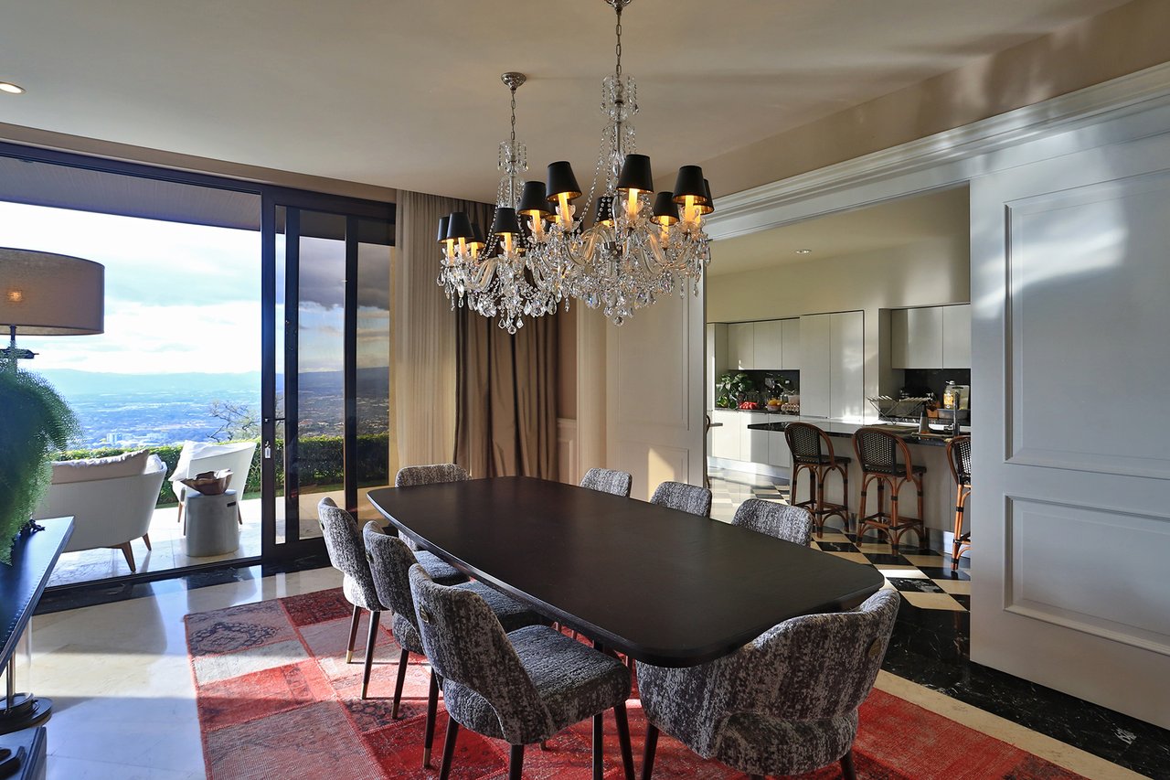 Designer Garden Level Condo, Santa Ana, San Jose