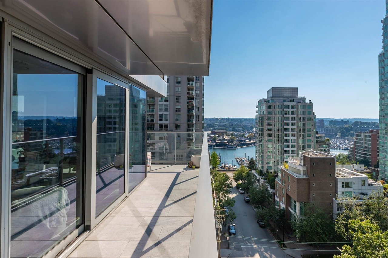 1480 Howe St, #1205