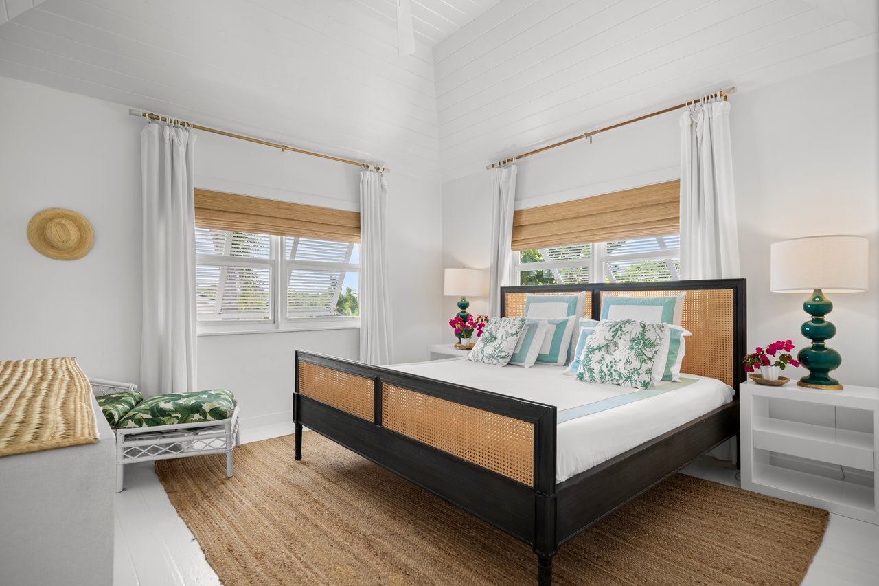 Sea Siren, An Oceanfront Retreat in Harbour Island