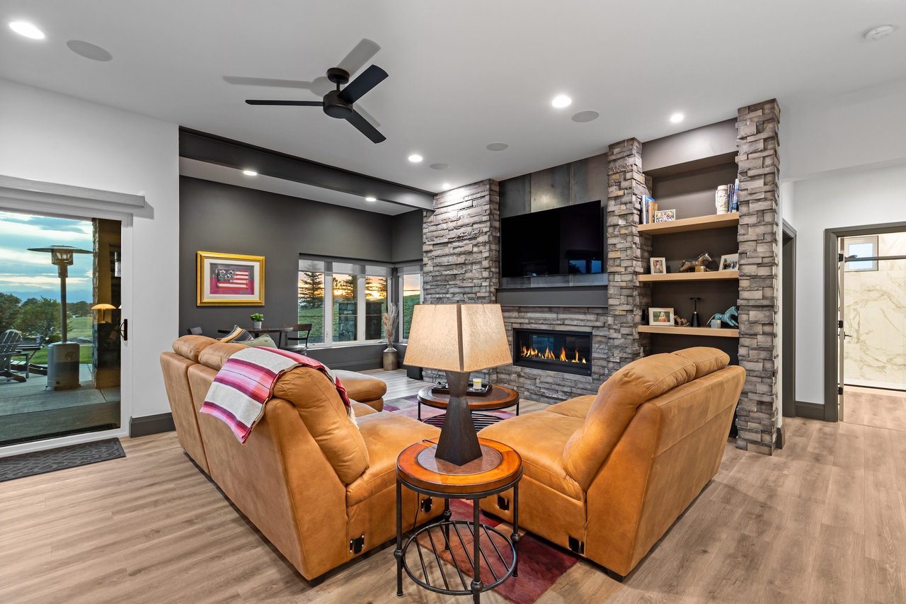 10689 Shadow Pines Road
