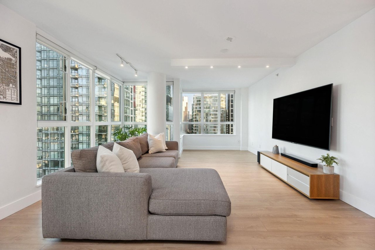 2204-1238 Melville Street, Vancouver