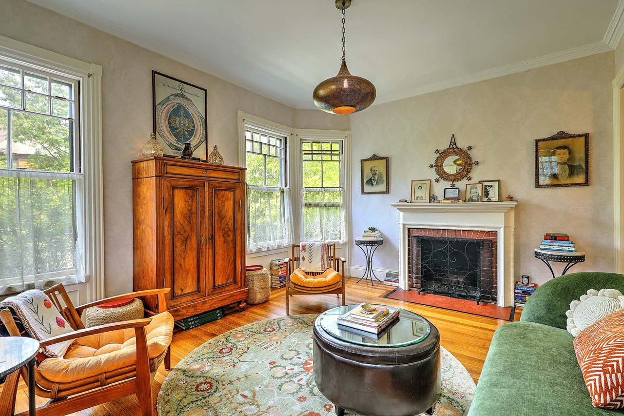 26 Diman Place