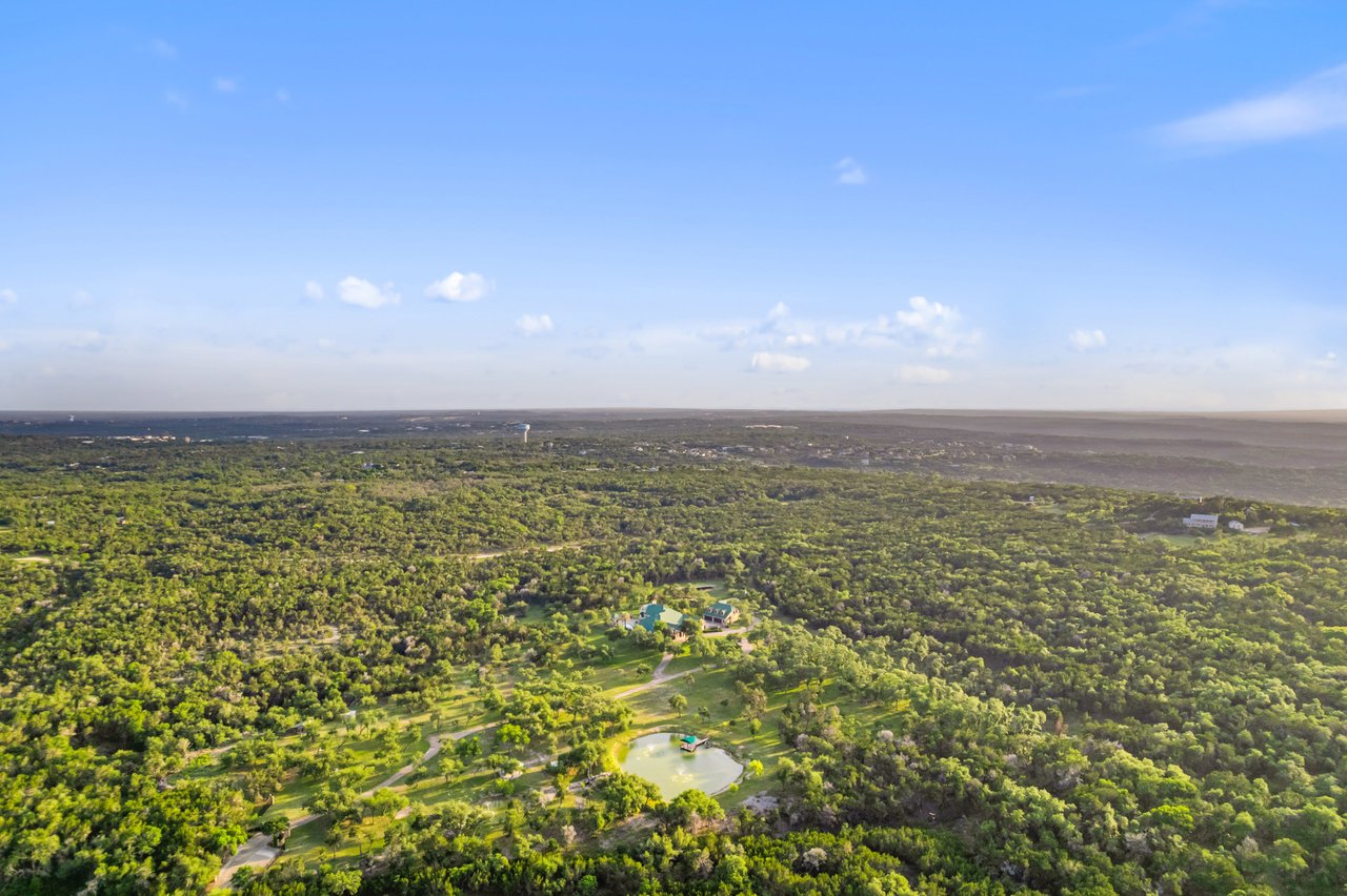 32 Acre Estate