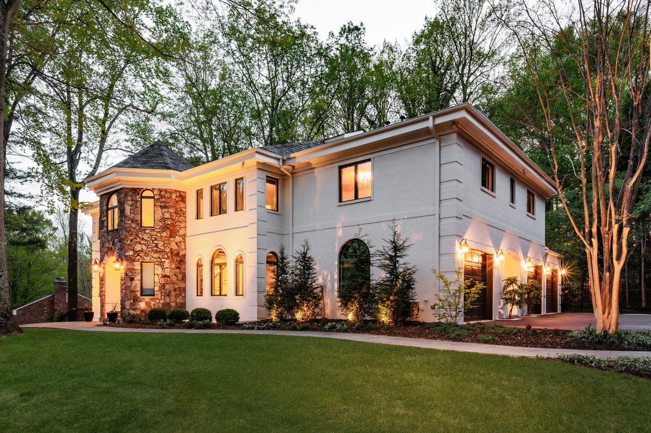 9200 Holly Oak Drive