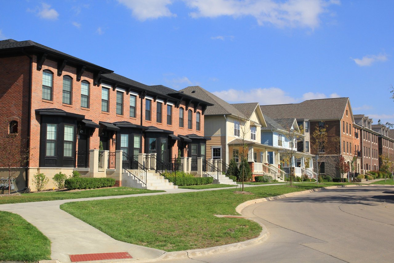 Peninsula Neighborhood