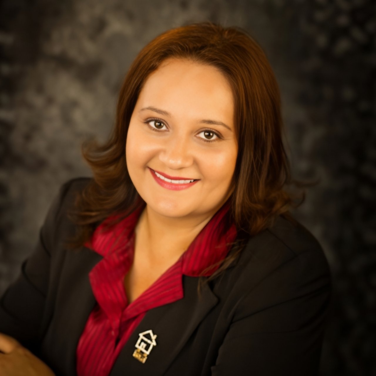 Lyn Fuentes Orlando, FL Real Estate Agent Headshot