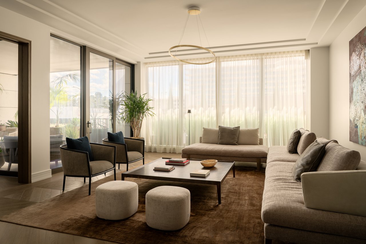 9900 S Santa Monica Blvd Unit: 2D