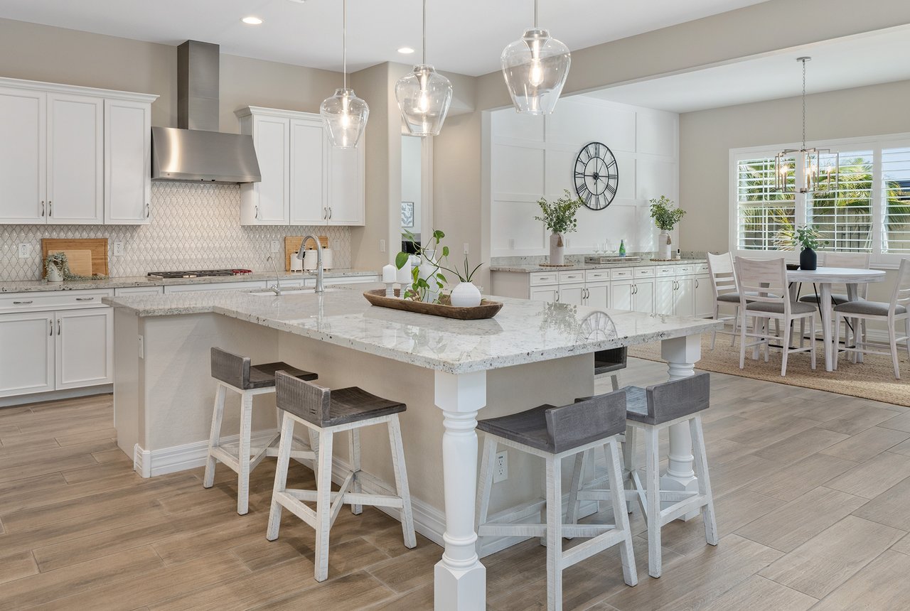 3743 E ARABIAN Drive