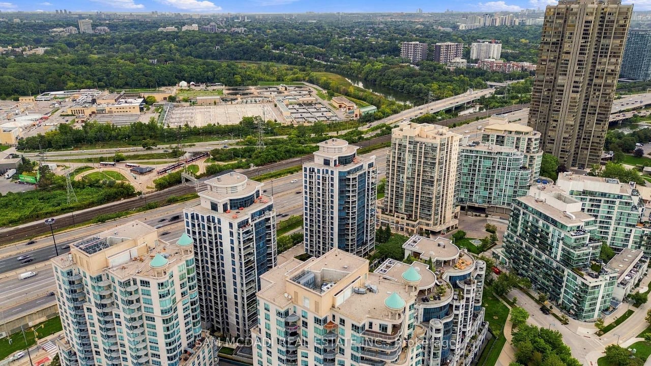 2087 Lake Shore Boulevard W 103, Toronto Unit: 103