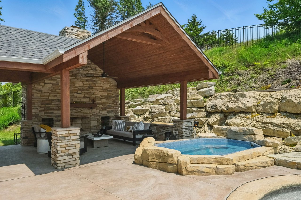 707 Kathleen Dr